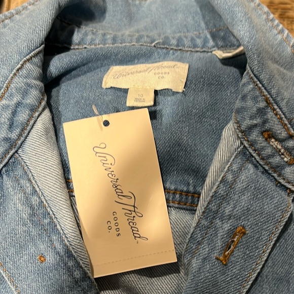 Women's Denim Cargo Jumpsuit - Universal Thread™ Medium Wash, wide legs - Picture 11 of 14